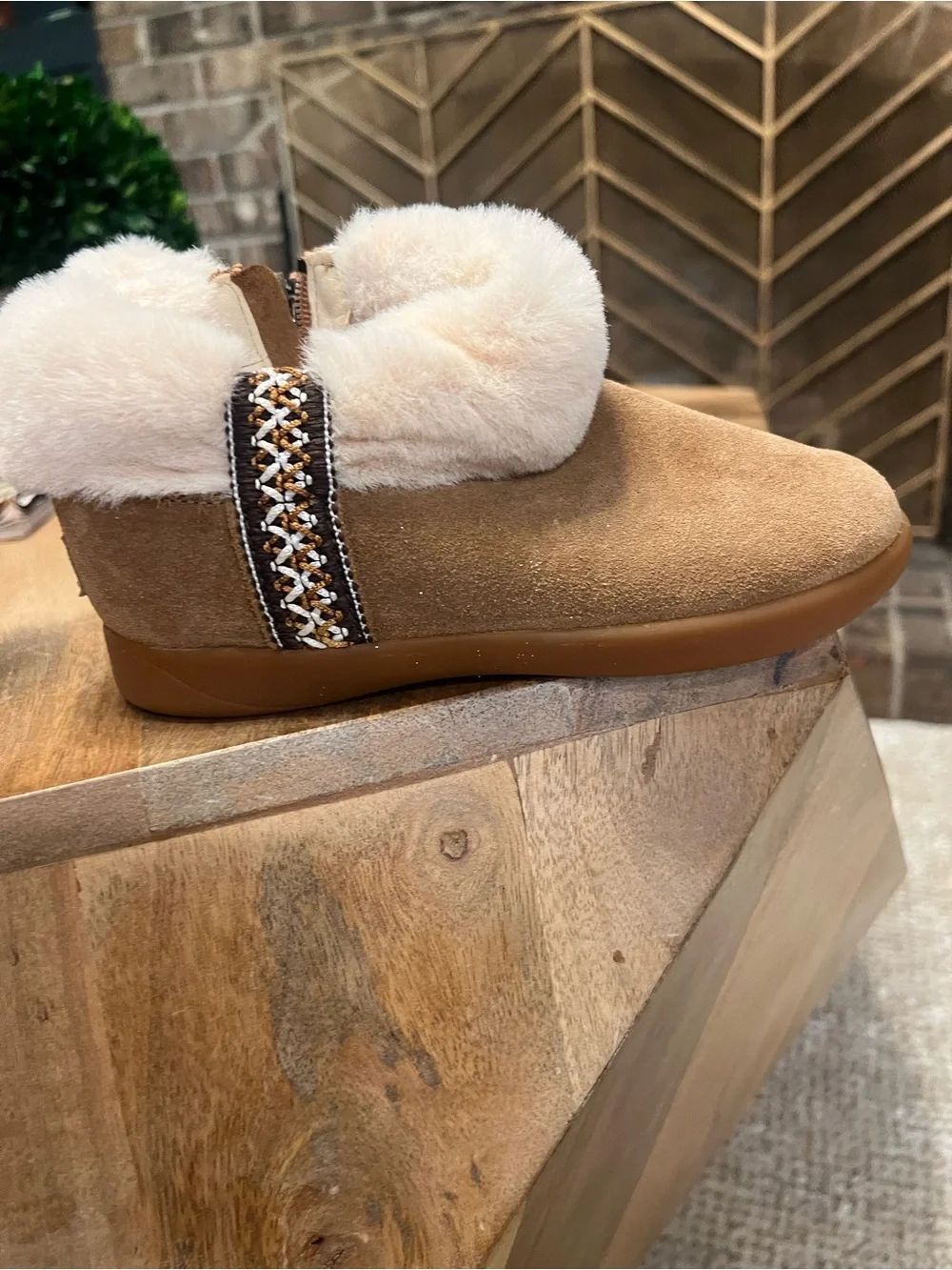 UGG brown Girl boots US 12
